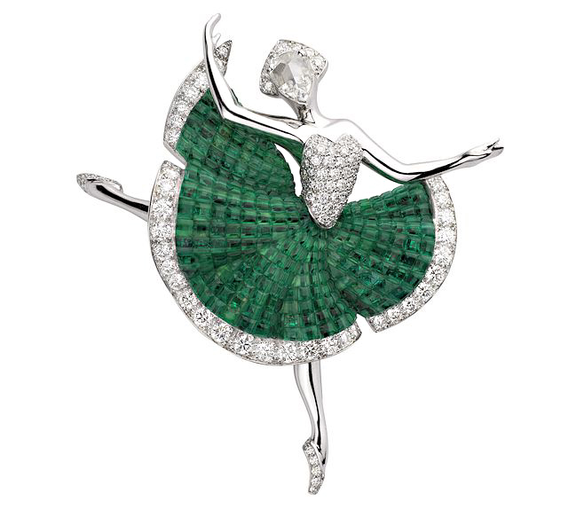 The arts have been a source of inspiration for Van Cleef & Arpels since the 1940s. Here, a ballerina clip comes to life in a swirl of white gold, emeralds, and diamonds. Photo courtesy Van Cleef & Arpels. 