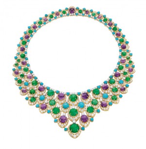 “Bib” necklace, 1965. Gold with emeralds, amethysts, turquoise, and diamonds. Formerly in the collection of Lyn Revson. Bulgari Heritage Collection, inv. 401 N565 © Antonio Barrella Studio Orizzonte 