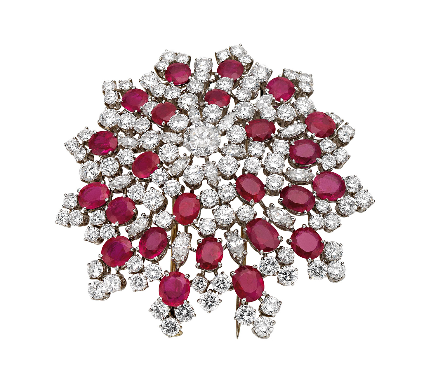 Brooch in platinum with rubies and diamonds - 1957. Much of the high jewelry of the 1950s and early 1960s conformed to the use of gemstones typical of the “Paris school” of jewelry design. This classic approach believed in combining the white of the diamond with only one other color – ruby, emerald, or sapphire – though never pairing them together. Bulgari began to defy this international norm in the decades to follow. Photo courtesy Houston Museum of Natural Science.