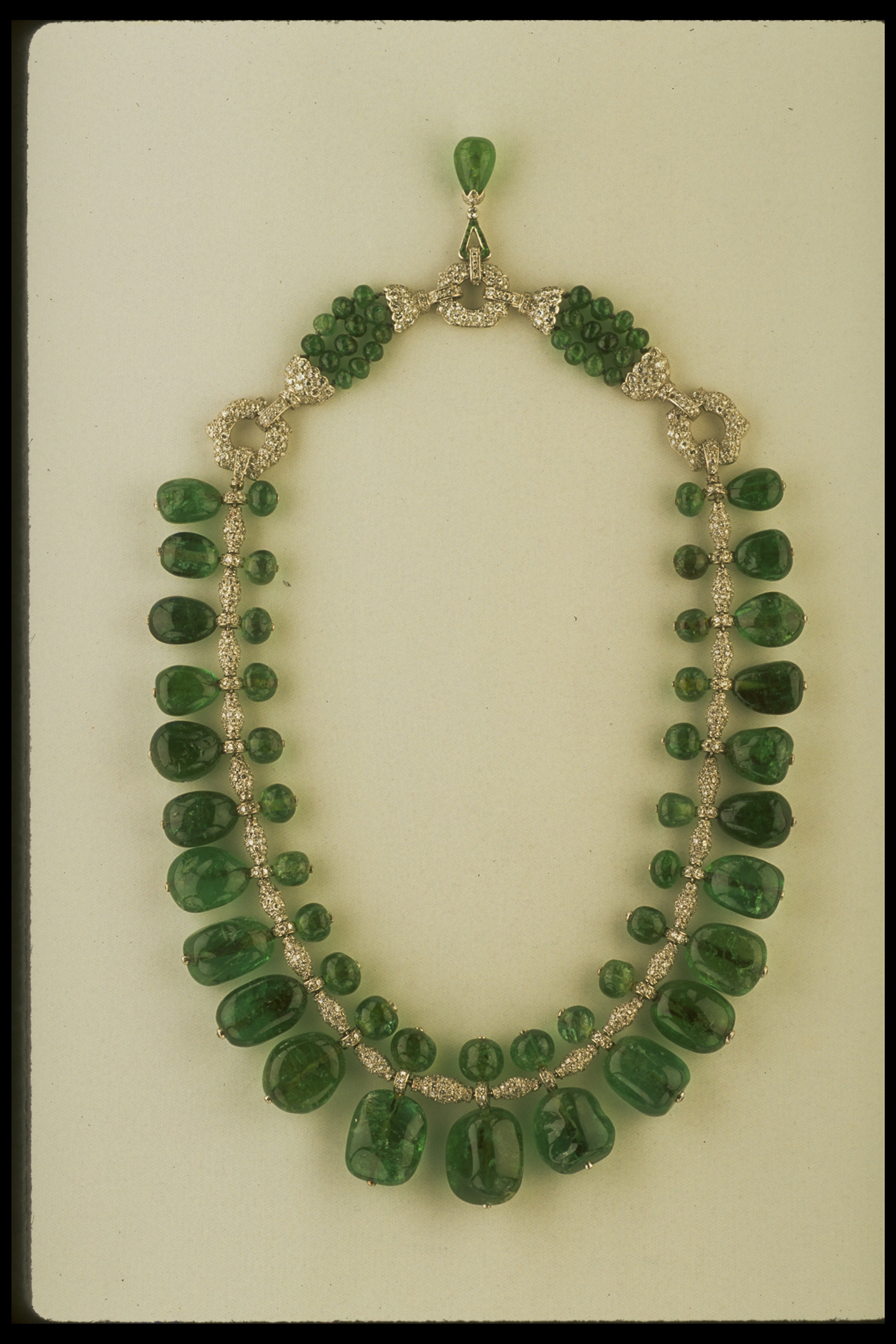 This emerald, diamond, and platinum necklace was designed around 1929. Photo courtesy of the National Museum of Natural History, G5023.