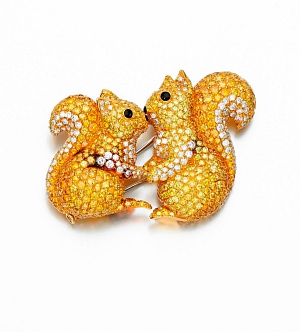 Lot 352 — a diamond and onyx Graff brooch designed as two squirrels — is estimated to draw a bid of upwards of $19,000.