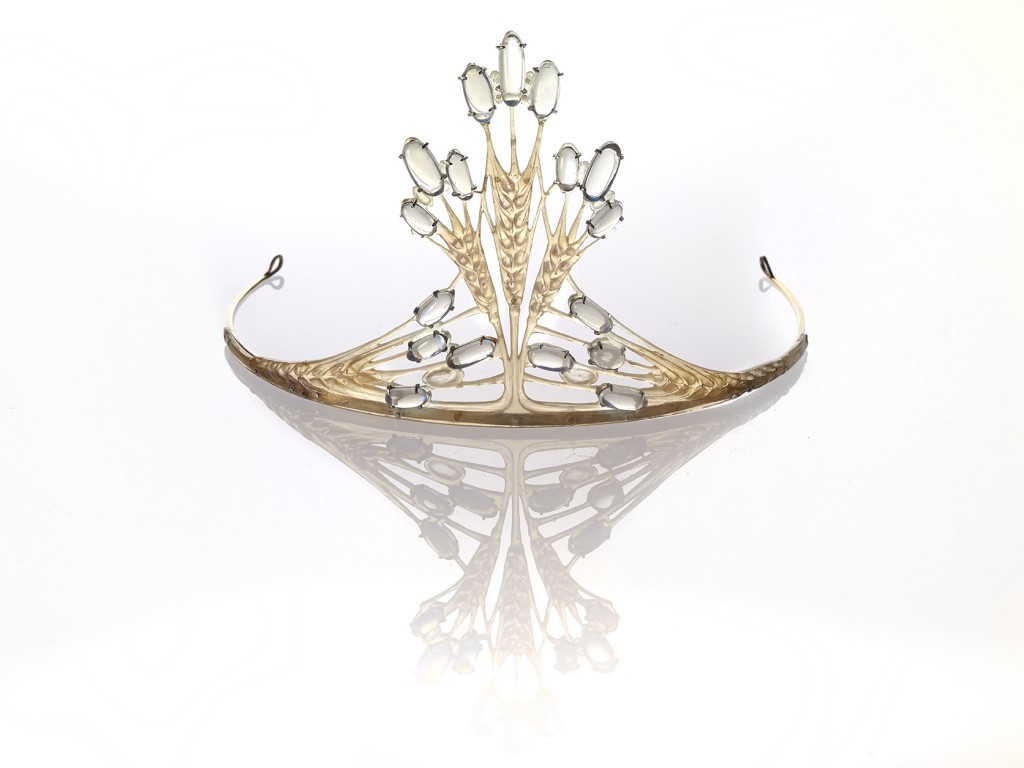 "Maker & Muse" — running through January 2016 in Chicago — includes this Frederick James Partridge-designed tiara from circa 1900. Photograph by John A. Faier, 2014, © The Richard H. Driehaus Museum.