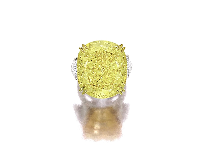 Among the pieces lighting up the Hong Kong Convention and Exhibition Centre on April 6 is a ring containing a 77.77-carat yellow diamond, the size of which is extremely rare for any diamond. Photos courtesy Sotheby's. 