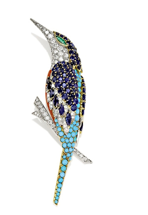 In Lot 122, Van Cleef & Arpels found inspiration in the brightly-hued kingfisher.