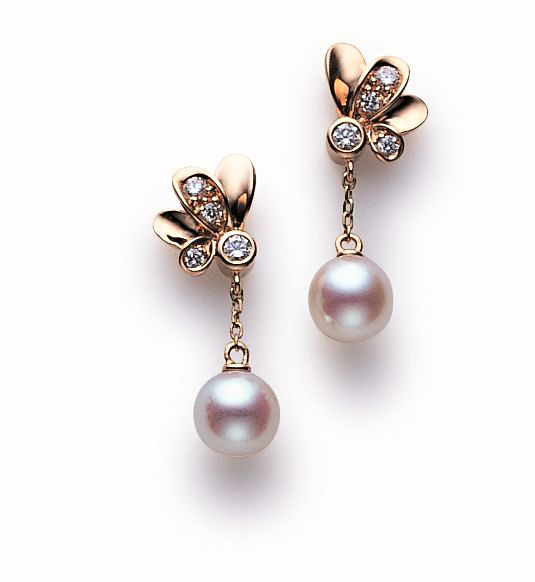 2.The Dandelion earrings features a single white Akoya pearl set in rose gold with diamond accents. Images courtesy Mikimoto.