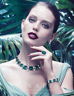 This shot’s bracelet alone took more than 150 hours to create, thanks to its precisely placed diamonds and emeralds — 37.78 carats- and 28.98 carats-worth, respectively.