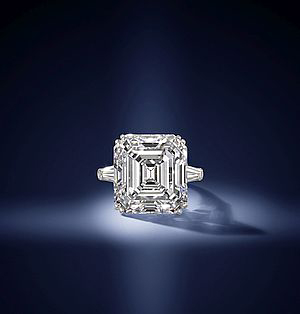 This beauty from Harry Winston was cut in 1973 and boasts a VVS2 clarity grade with potential. 